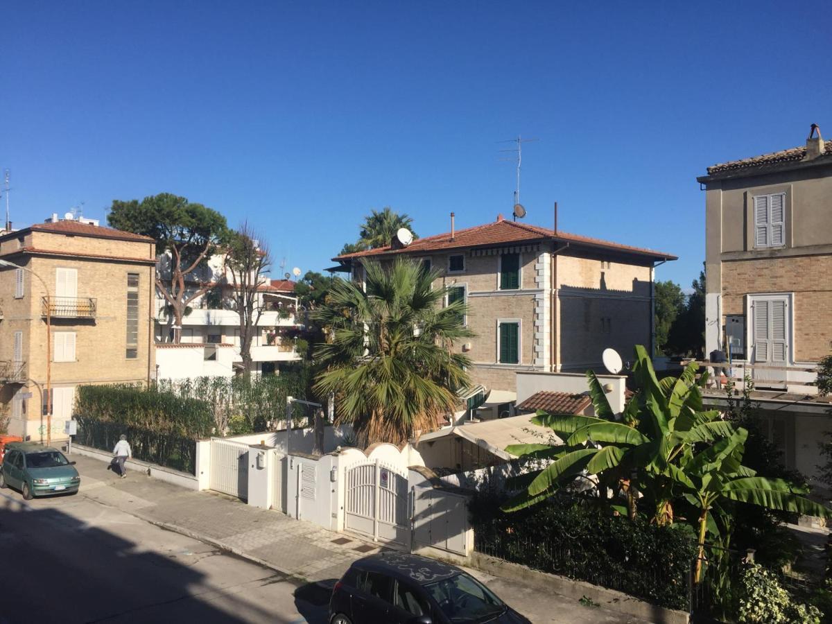 App Sul Lungomare Apartment San Benedetto del Tronto Exterior photo